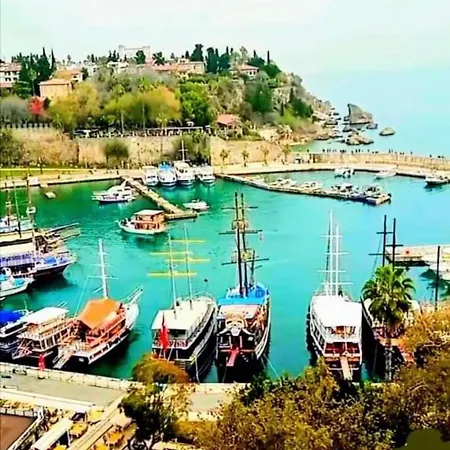 Kaleici Bahceli Oezel Muhtesem Muestakil * Анталья